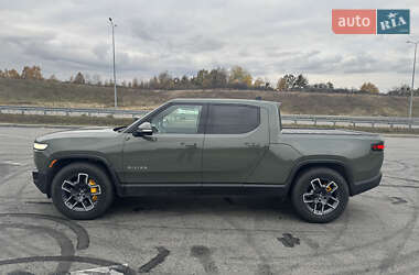 Пикап Rivian R1T 2022 в  фото 3 Пикап Rivian R1T 2022 в