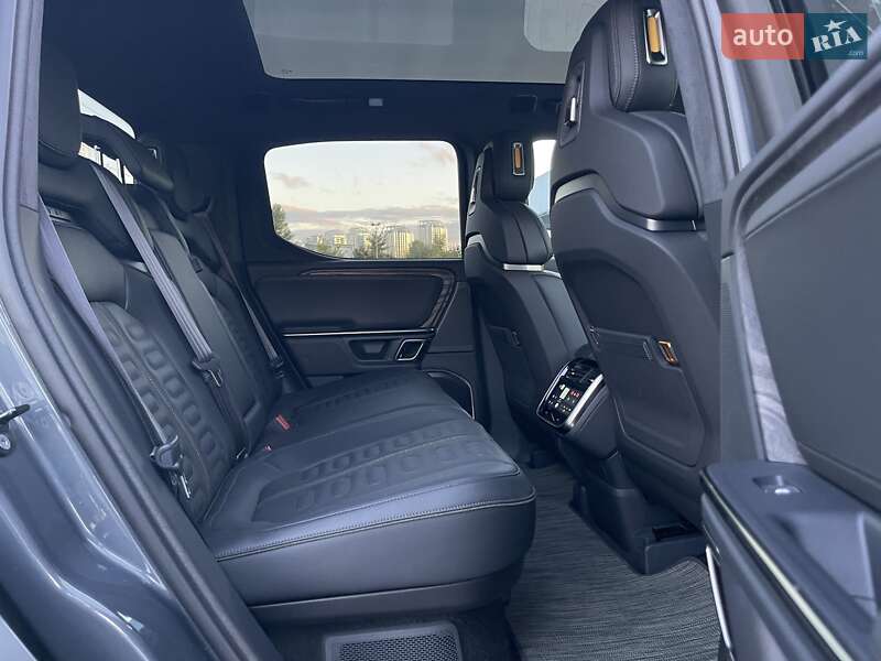 Пікап Rivian R1T 2022 в Києві