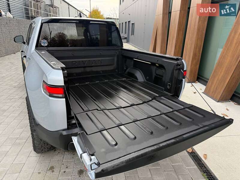 Пикап Rivian R1T 2023 в Луцке фото 7 Пикап Rivian R1T 2023 в Луцке