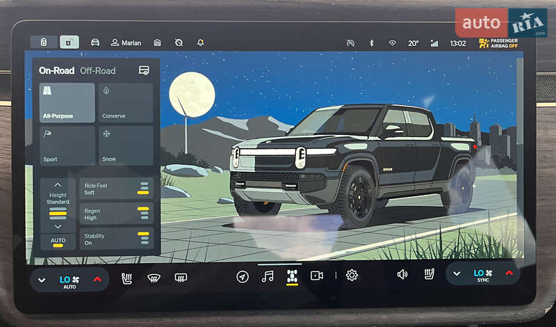 Пікап Rivian R1T 2022 в Львові