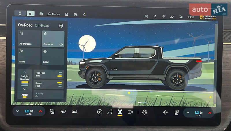 Пікап Rivian R1T 2022 в Львові