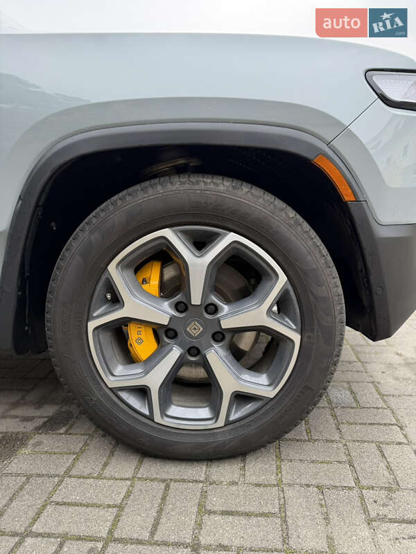 Пікап Rivian R1T 2022 в Львові