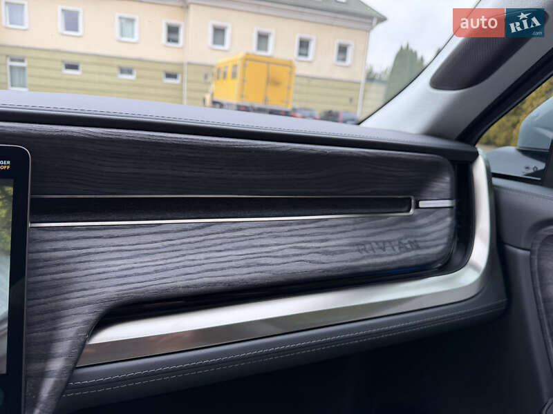Пікап Rivian R1T 2022 в Львові