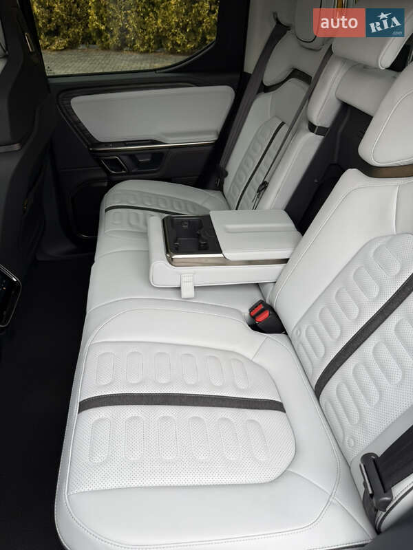 Пікап Rivian R1T 2022 в Львові