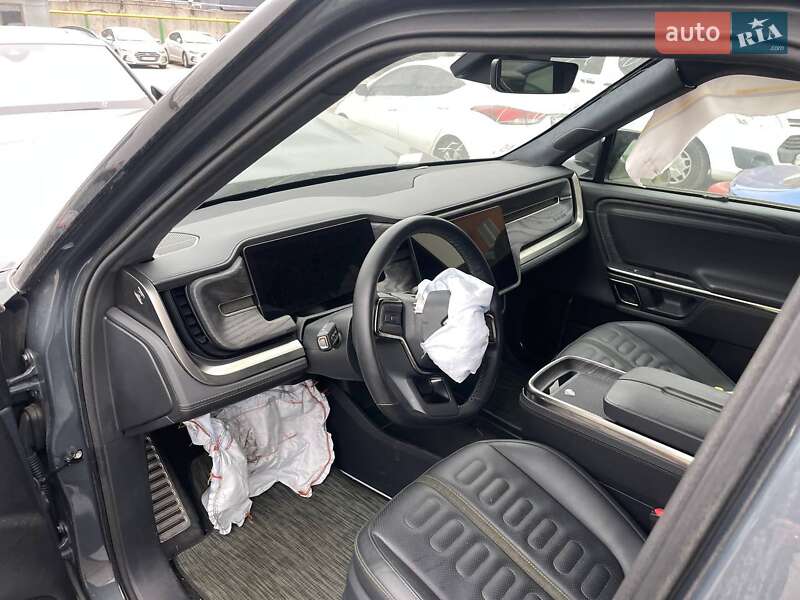 Внедорожник / Кроссовер Rivian R1T 2023 в Киеве фото 8 Внедорожник / Кроссовер Rivian R1T 2023 в Киеве