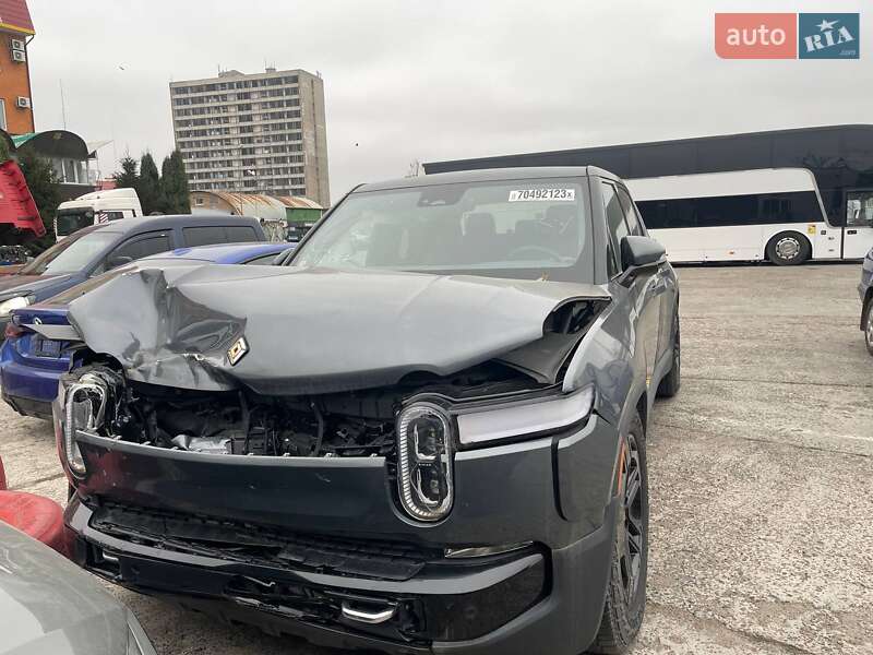 Внедорожник / Кроссовер Rivian R1T 2023 в Киеве фото 6 Внедорожник / Кроссовер Rivian R1T 2023 в Киеве