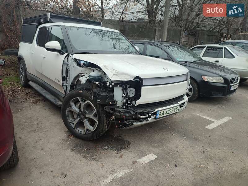 Пикап Rivian R1T 2023 в Киеве