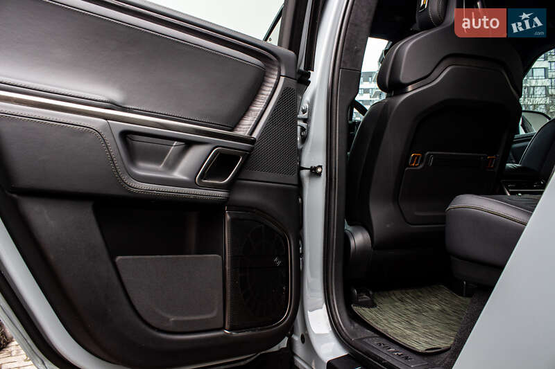 Пикап Rivian R1T 2023 в Львове