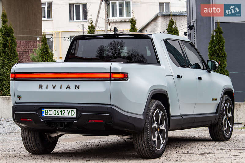 Пикап Rivian R1T 2023 в Львове
