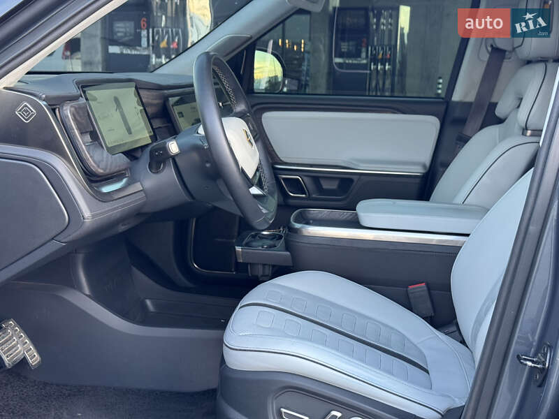 Внедорожник / Кроссовер Rivian R1T 2023 в Ужгороде