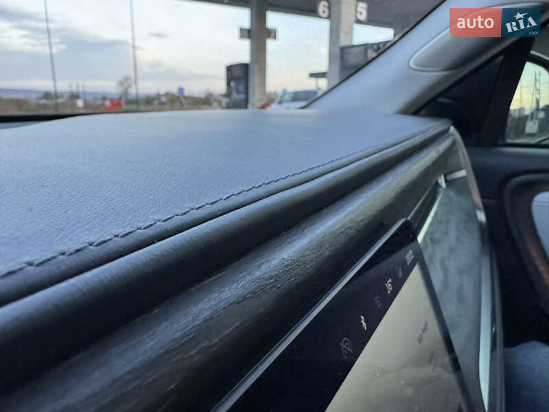 Внедорожник / Кроссовер Rivian R1T 2023 в Ужгороде