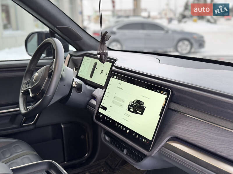 Пикап Rivian R1T 2024 в Коростышеве
