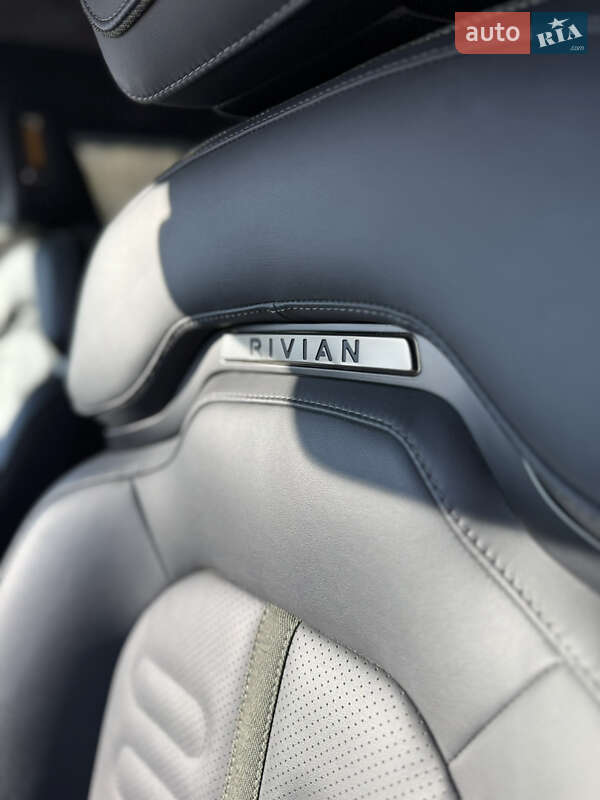 Пикап Rivian R1T 2023 в Киеве