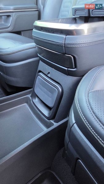 Пикап Rivian R1T 2024 в Сарнах