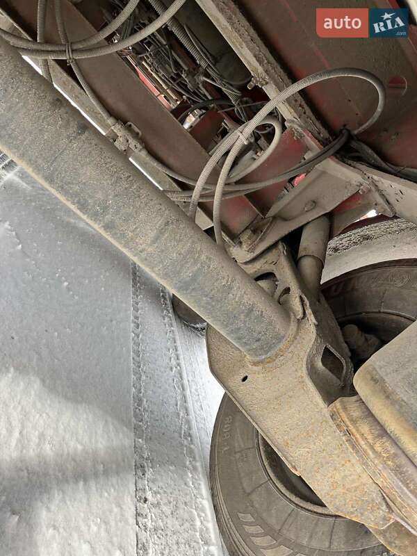 Самоскид напівпричіп Robuste Kaiser 2004 в Черкасах