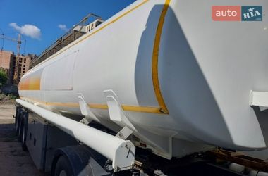 Цистерна напівпричіп Rohr RSK 2006 в Рівному