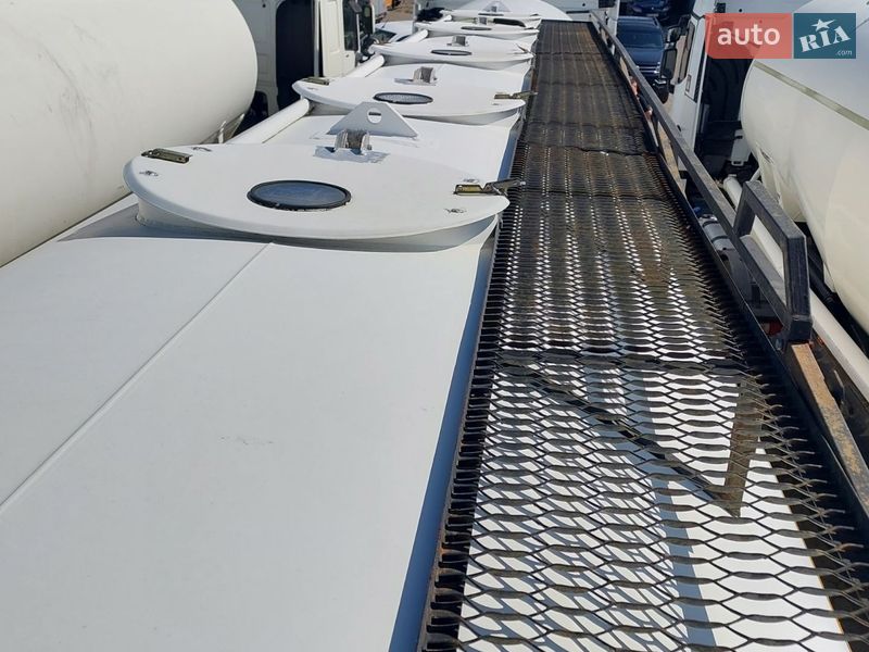 Цистерна полуприцеп Rohr RSK 2006 в Ровно