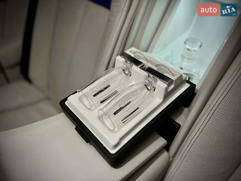 Внедорожник / Кроссовер Rolls-Royce Cullinan 2019 в Одессе