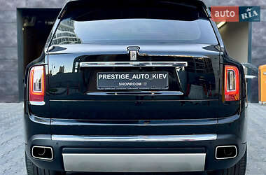 Внедорожник / Кроссовер Rolls-Royce Cullinan 2019 в 