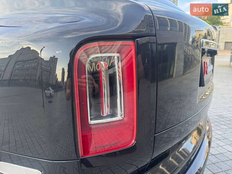 Внедорожник / Кроссовер Rolls-Royce Cullinan 2020 в Киеве