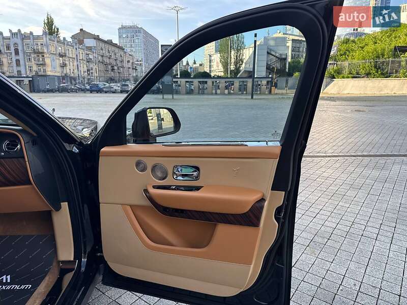 Внедорожник / Кроссовер Rolls-Royce Cullinan 2020 в Киеве