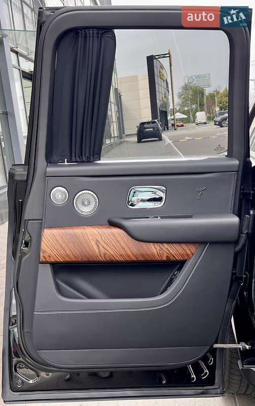 Внедорожник / Кроссовер Rolls-Royce Cullinan 2022 в Киеве