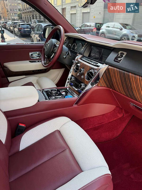 Внедорожник / Кроссовер Rolls-Royce Cullinan 2019 в Киеве