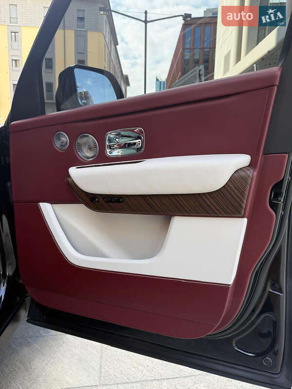 Внедорожник / Кроссовер Rolls-Royce Cullinan 2019 в Киеве