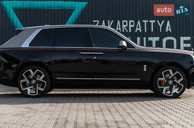Внедорожник / Кроссовер Rolls-Royce Cullinan 2019 в 