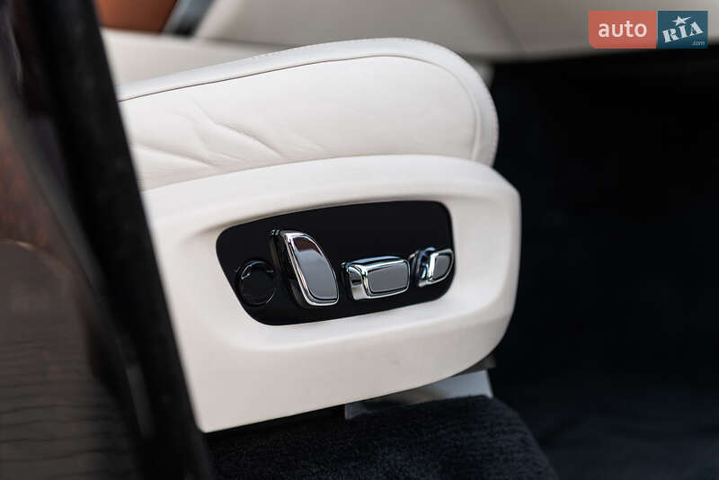 Внедорожник / Кроссовер Rolls-Royce Cullinan 2019 в Мукачево