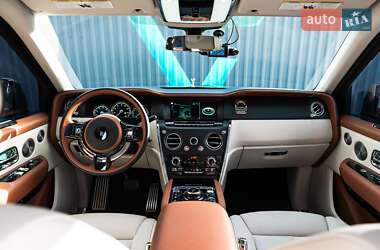 Внедорожник / Кроссовер Rolls-Royce Cullinan 2019 в 
