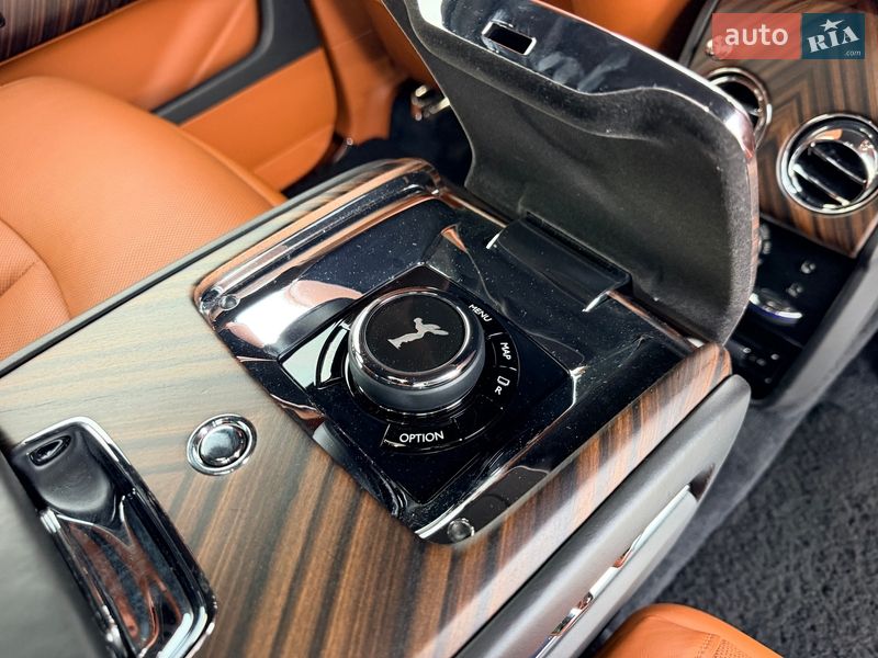 Внедорожник / Кроссовер Rolls-Royce Cullinan 2019 в Киеве