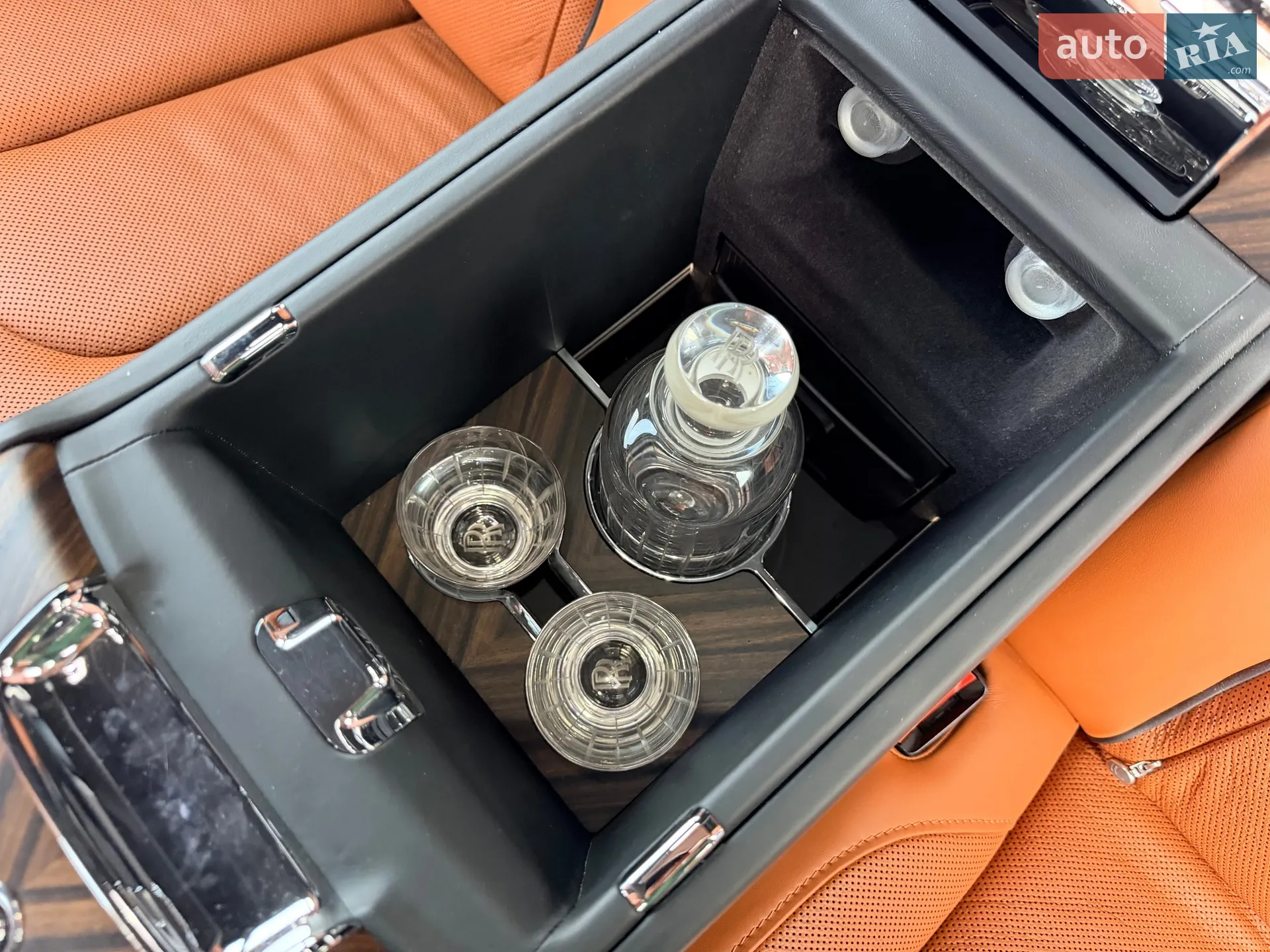 2019 Rolls-Royce Cullinan - мініатюра 40