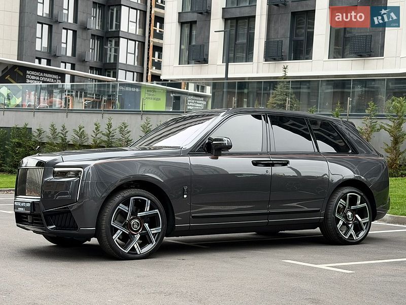 Внедорожник / Кроссовер Rolls-Royce Cullinan 2025 в Киеве