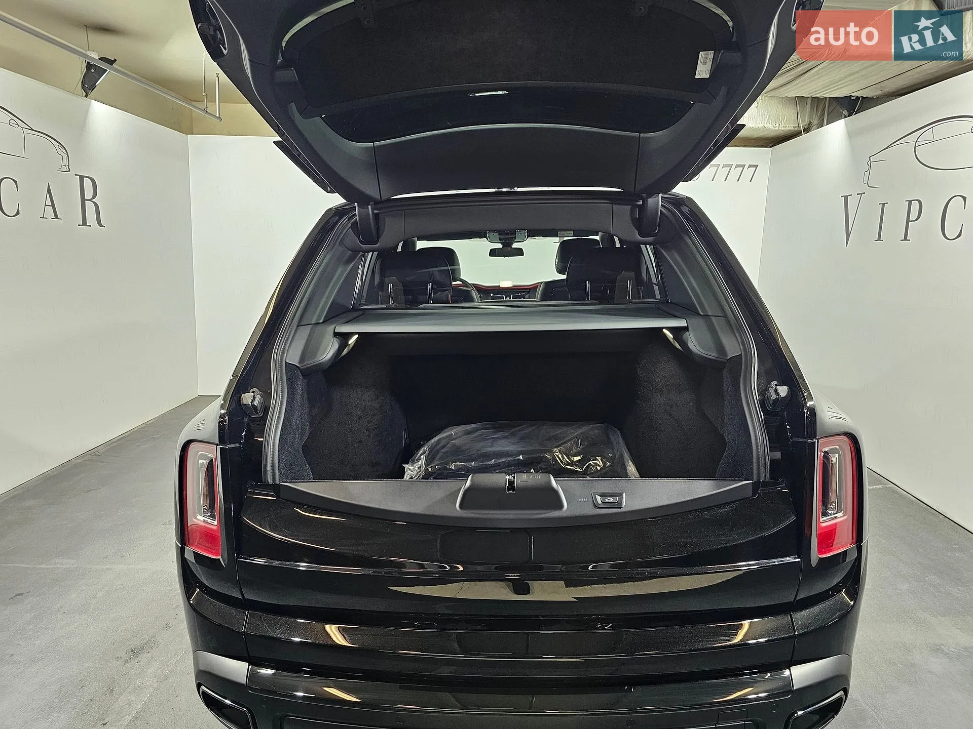 2022 Rolls-Royce Cullinan - мініатюра 11