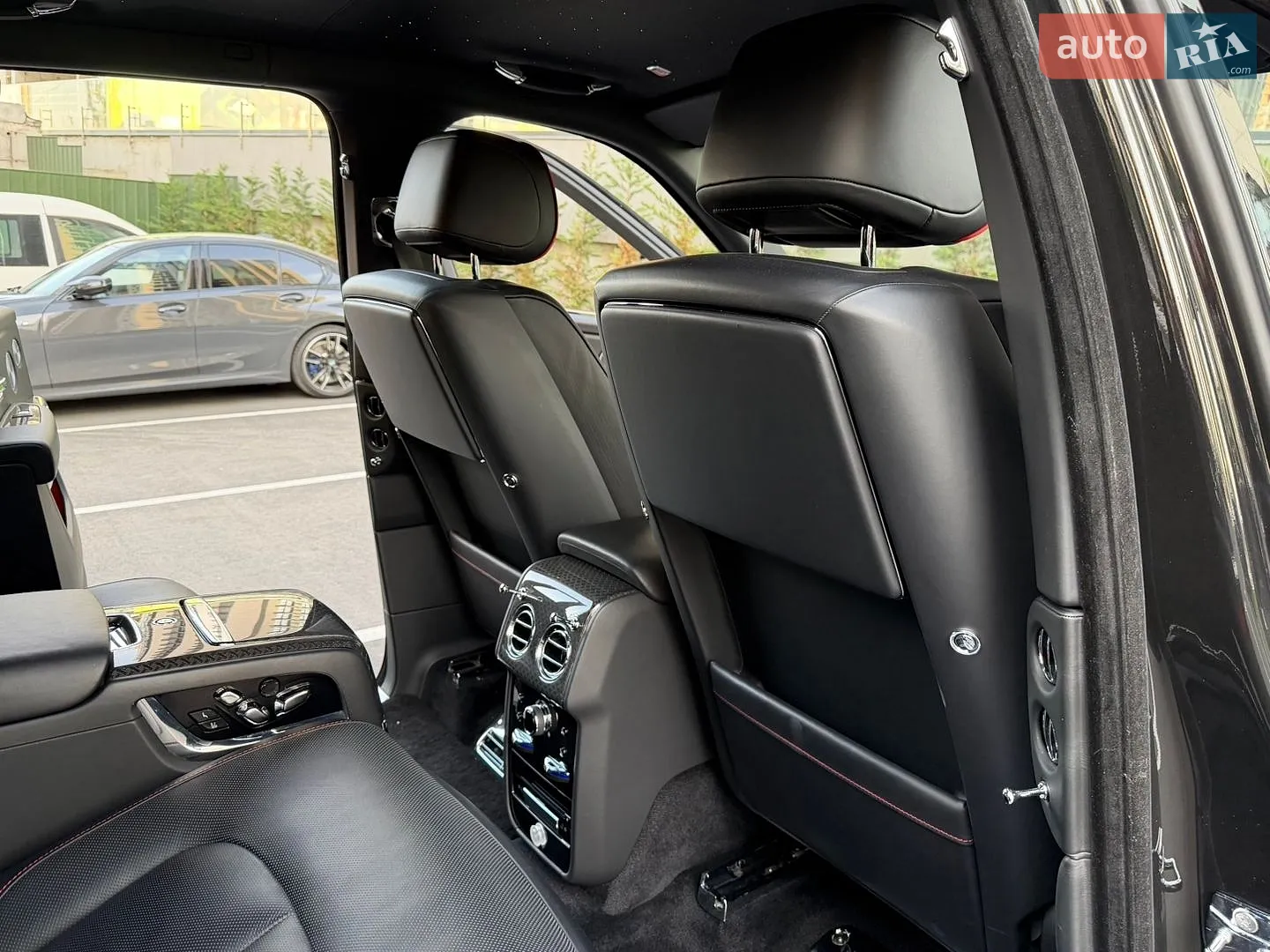 2019 Rolls-Royce Cullinan - мініатюра 51