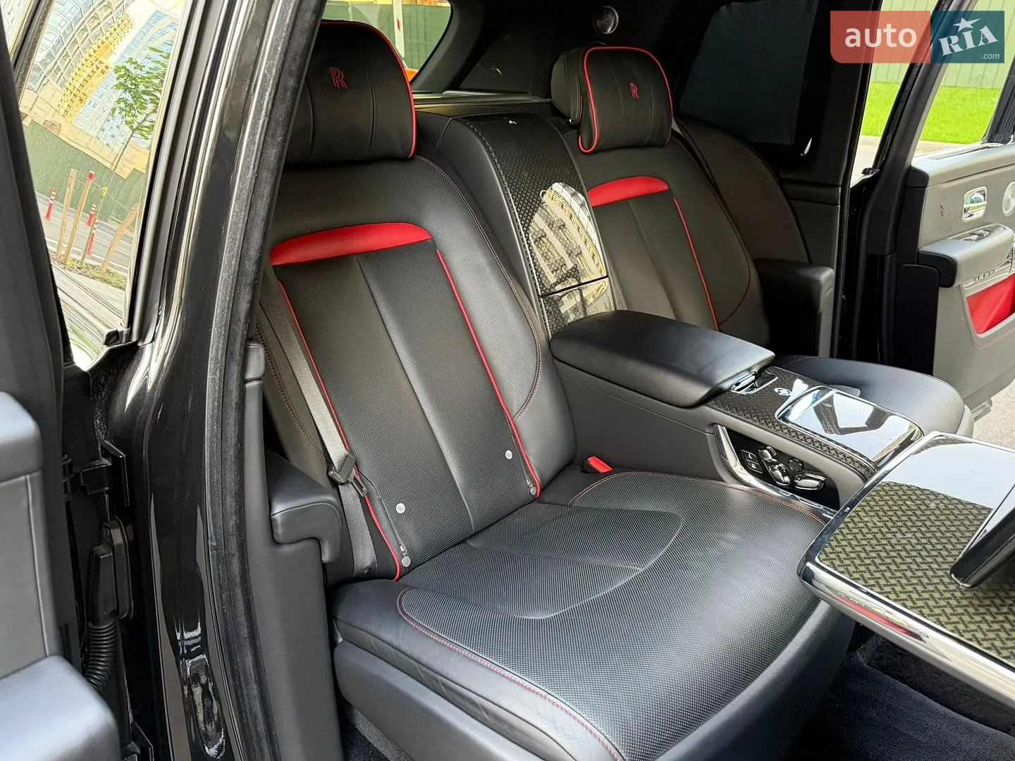 2019 Rolls-Royce Cullinan - мініатюра 56
