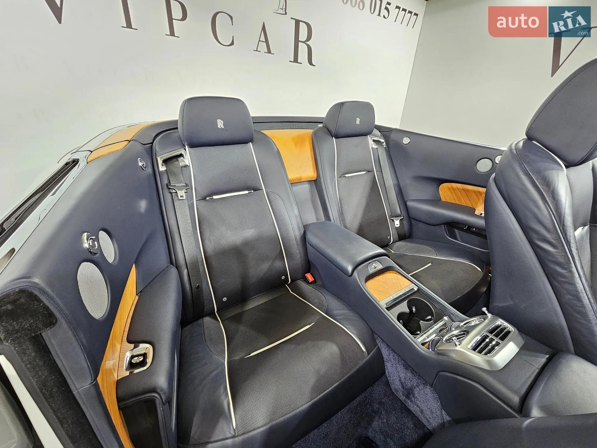 2016 Rolls-Royce Dawn - мініатюра 16