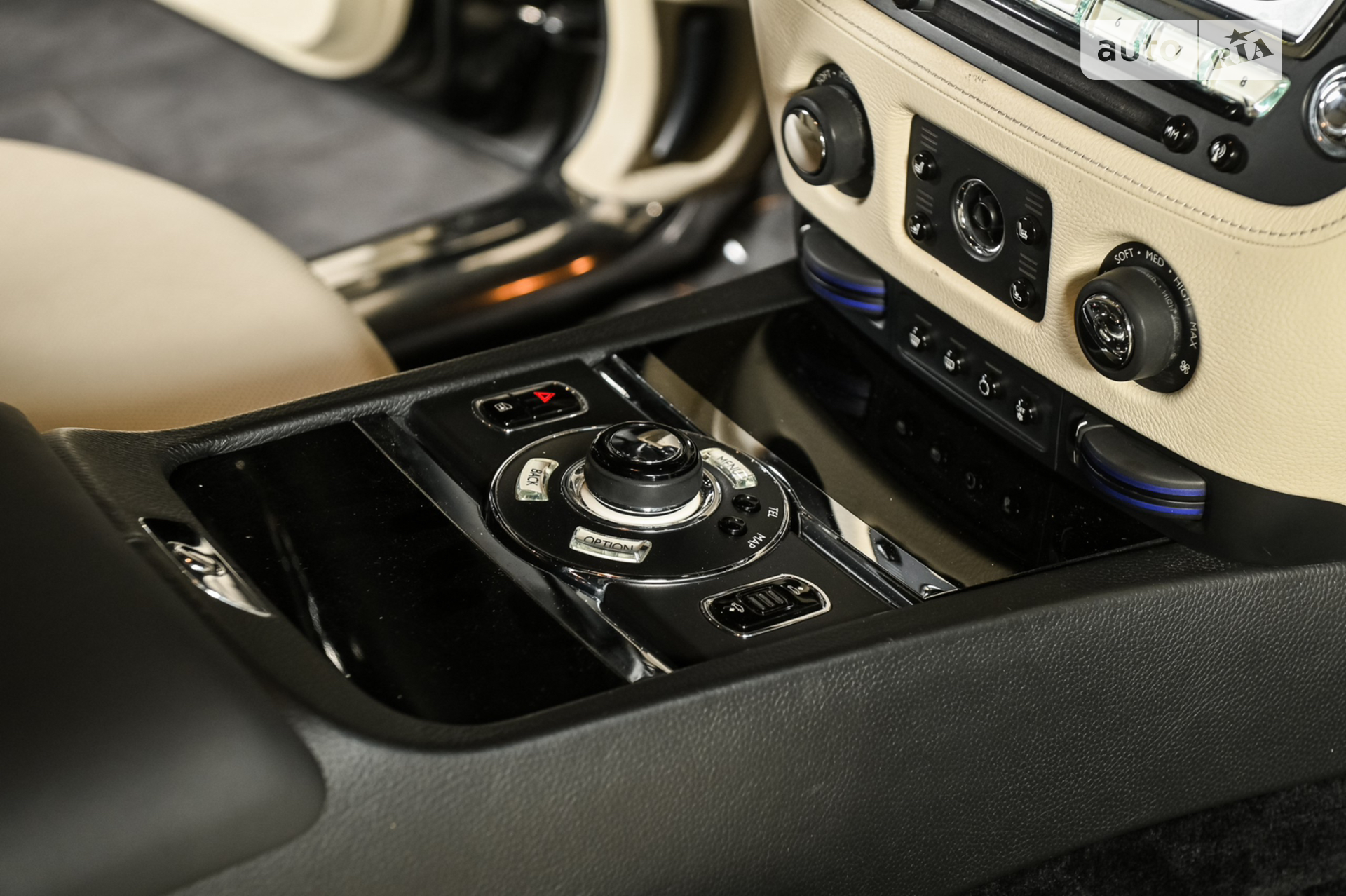 2011 Rolls-Royce Ghost - мініатюра 20