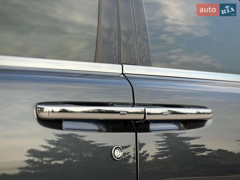 Седан Rolls-Royce Ghost 2011 в Києві