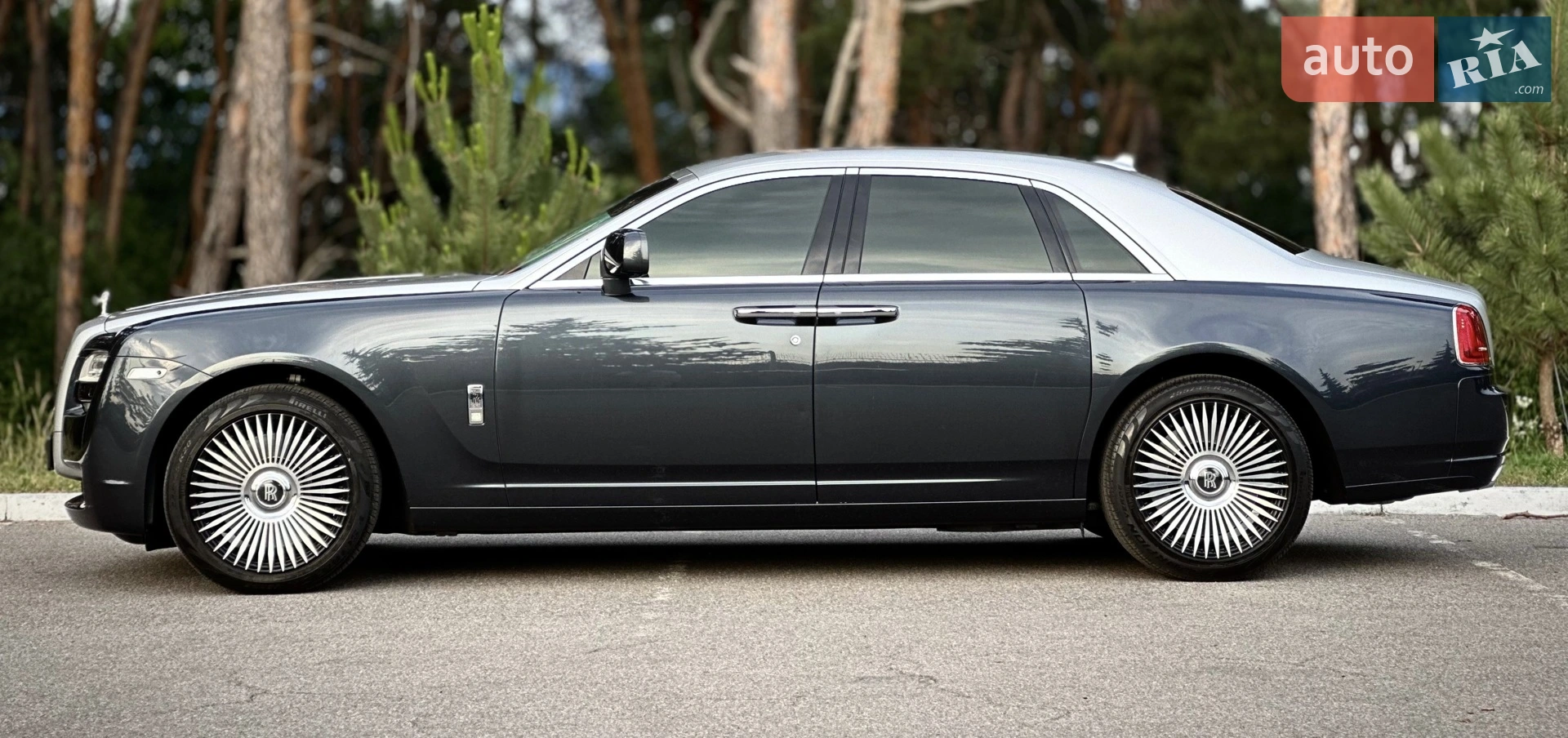 2011 Rolls-Royce Ghost - мініатюра 30