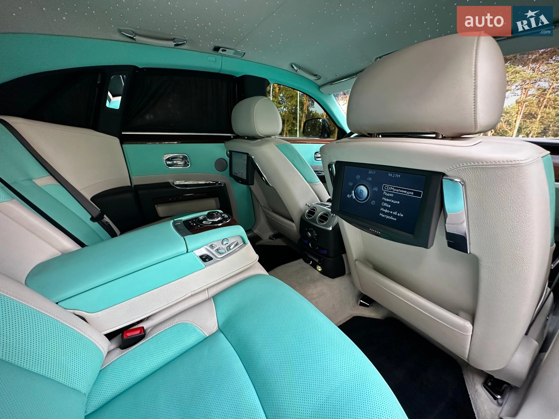 2011 Rolls-Royce Ghost - мініатюра 74