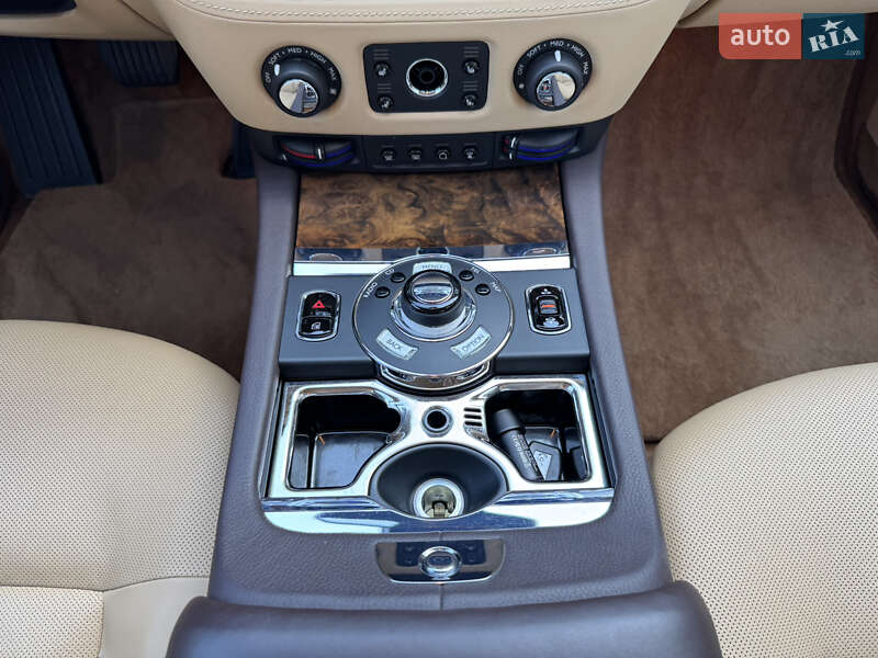 Седан Rolls-Royce Ghost 2013 в Днепре