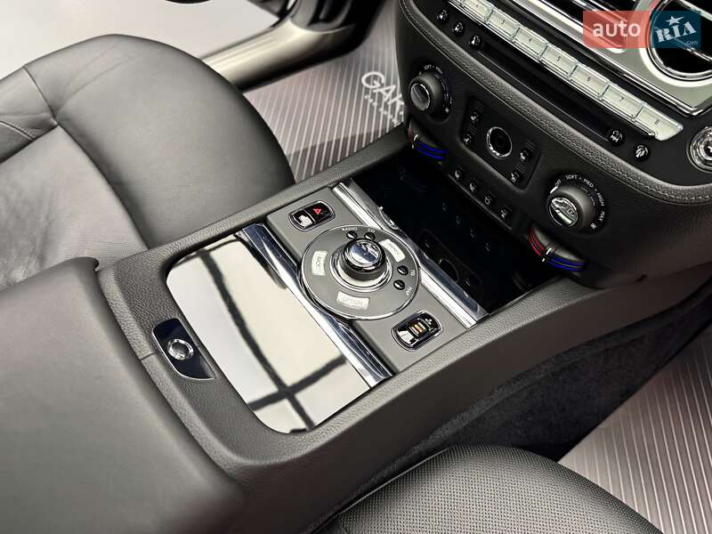 Седан Rolls-Royce Ghost 2010 в Киеве фото 62 Седан Rolls-Royce Ghost 2010 в Киеве
