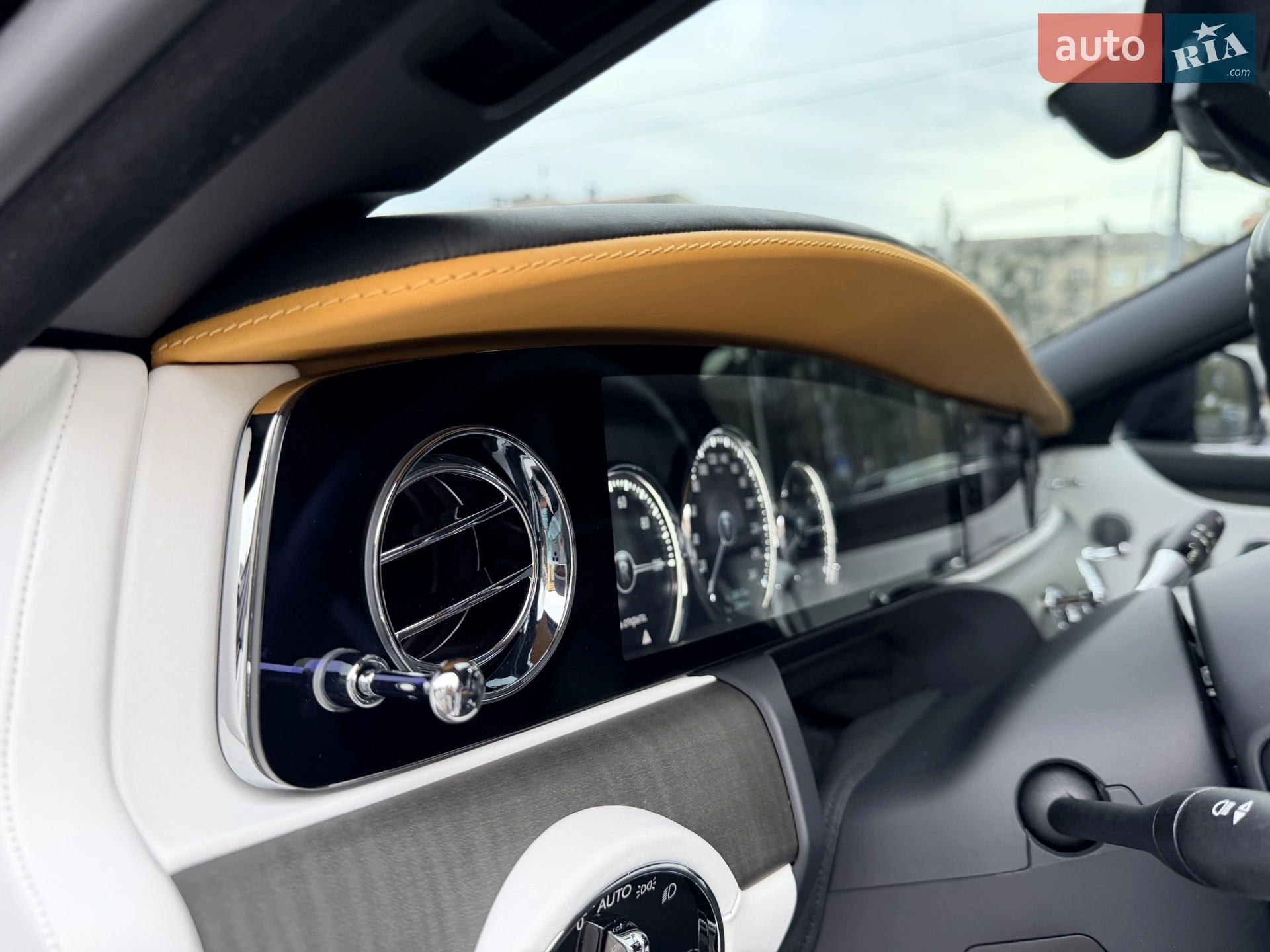 2020 Rolls-Royce Ghost - мініатюра 32