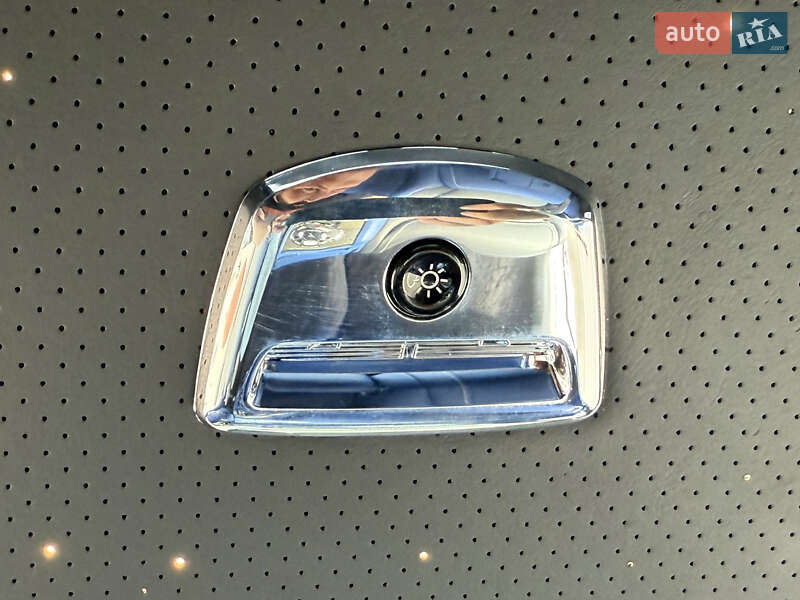 Седан Rolls-Royce Ghost 2018 в Киеве