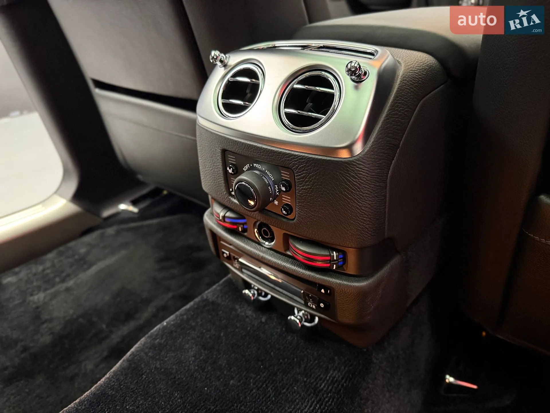 2010 Rolls-Royce Ghost - мініатюра 52