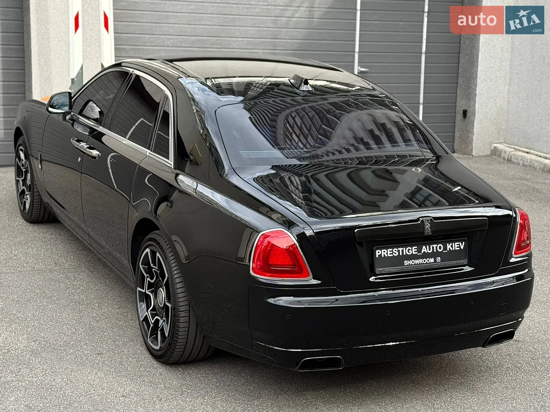 2018 Rolls-Royce Ghost - мініатюра 22