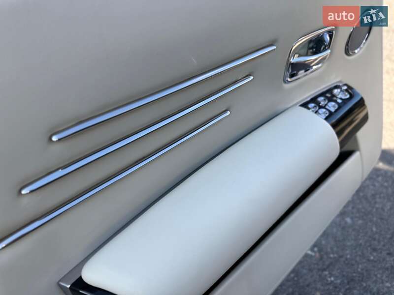 Кабріолет Rolls-Royce Phantom 2007 в Києві