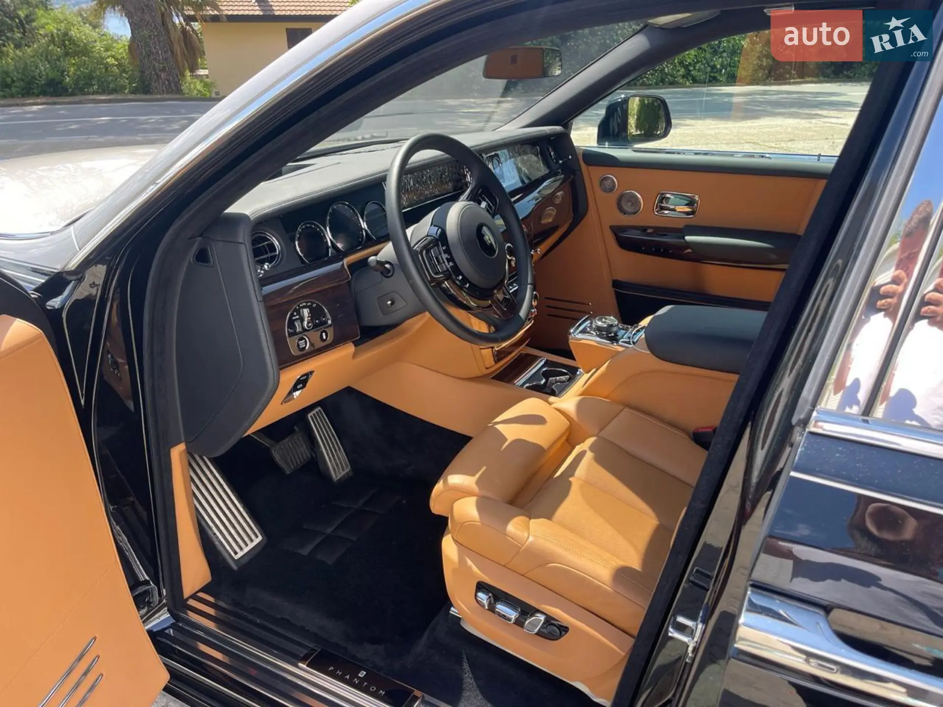 2021 Rolls-Royce Phantom - мініатюра 9